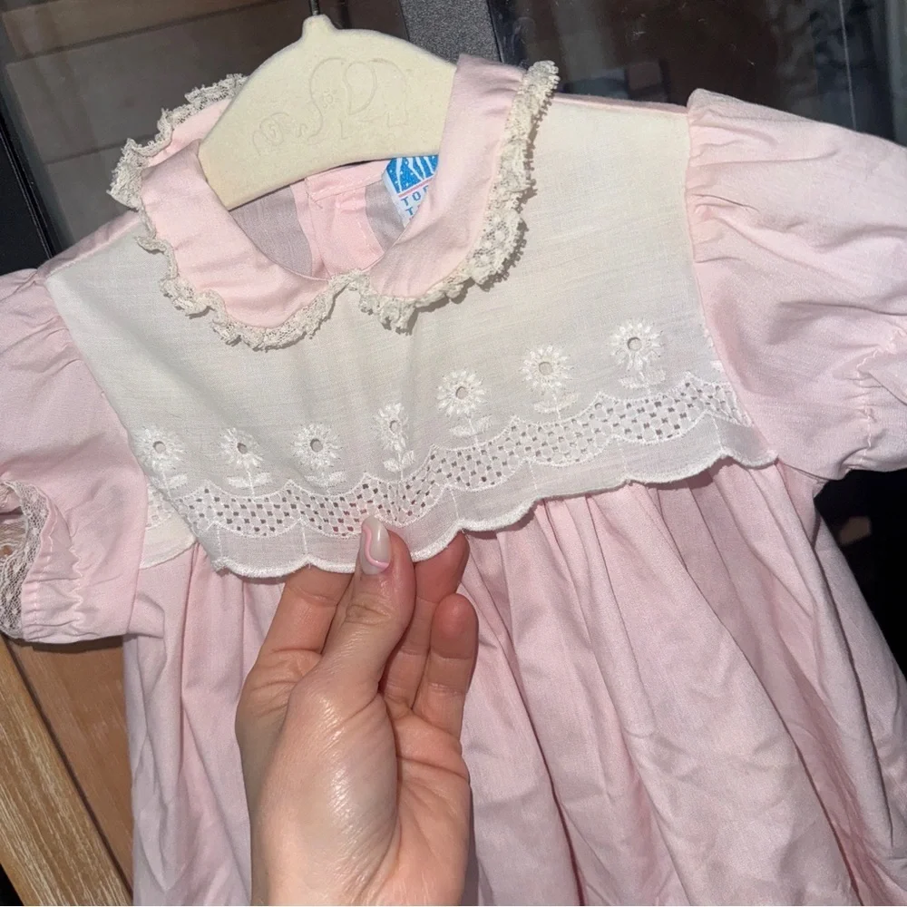 Vintage 80s Heirloom dress eyelet embroidered lace sunflowers embroidered baby